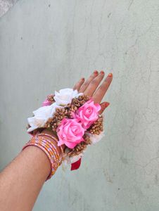 Floral Bangle Bracelet