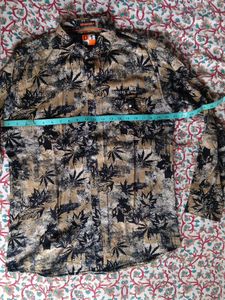 Abstract Leaf Print Button-Down