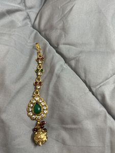 A Traditional Wear Set