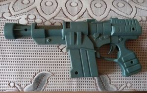 Leo Toy Gun
