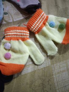 Baby Hand Gloves And Baby Socks Combo
