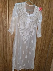 Muslin Thread Embroidery work Kurti 🤍