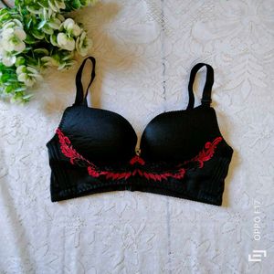 Stylish Black Bra