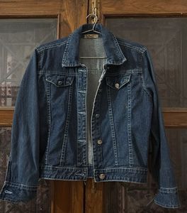 Cropped Blue Denim Jacket