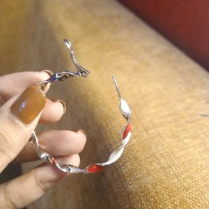Twist of Glam – Red &amp; Silver Hoop Earrings❤️🤍