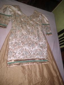 Beautyful Skirt With Stylish Kurti