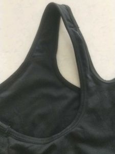 M Nike Sports Bra 🖤