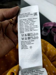 Yellow Polka Dot Top, Branded ✨