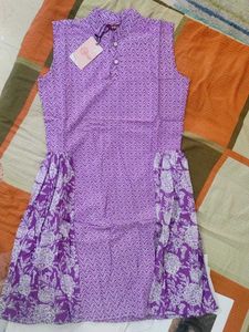 Beautiful Printed Sleeveless Short Kurti