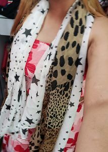 STARS (White) &amp; ANIMAL PRINT STOLE Pair