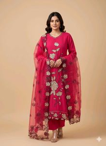 fuschia pink embroidered Kurta Set