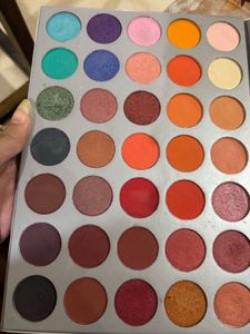 Morphe eyeshadow palette