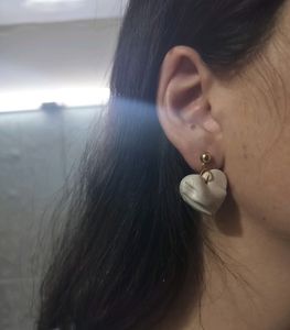 2 Beautiful pairs of earring🌷