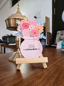 2026 Floral Desk Calendar