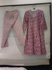 Mauve Paisley Print Top & Pants Set