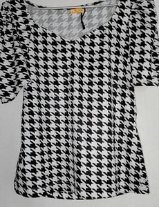 Houndstooth Print Top