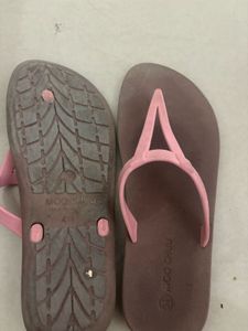 RICO CHUU Pink Thong Sandals