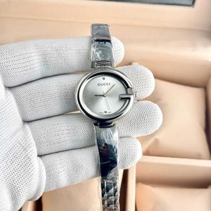 Gucci Classy Watches For Women Branded
