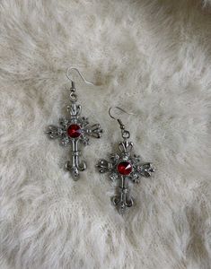 Cross Goth Drop Earring ♥️