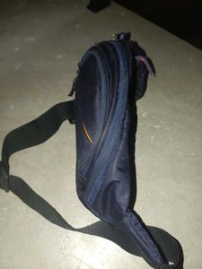 Side And Lunch Bag With 2 Sunglasses