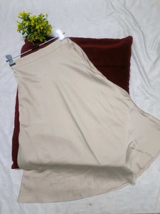 Sale💌New Elegant Beige Satin Skirt