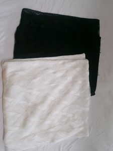 2 Shawl Of Black And White Colour