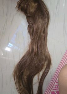 wavy brown wig