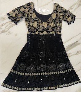 Beautiful Black &amp; Gold Embroidered Dress