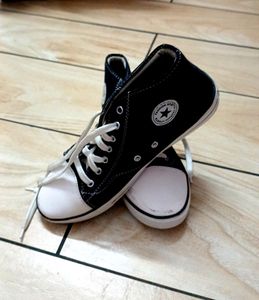 ANKLE LENGTH CANVAS BOOT🖤