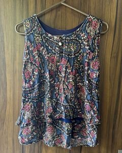 floral top