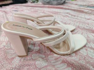 Strappy Blocked Heeled Sandals