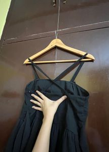 Backless Crossed Dress 🖤