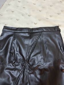 Black Leather Skirt With Slit 🎬