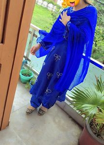 Today Trending Bow Suite Dupptta Kamiz Trouser