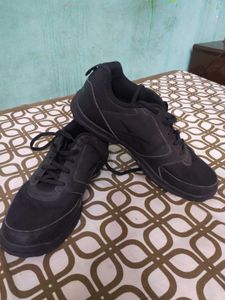 Reebok Black Sneakers