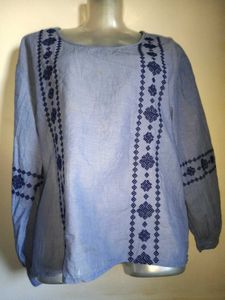🎁Buy 1, Get 1 Free🎁Blue Top Size M/