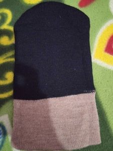 topi Two-Tone Beanie