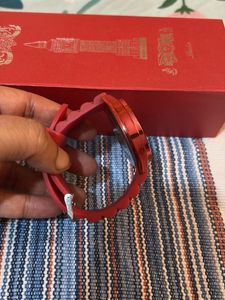 WOMAGE Quartz Red Watch