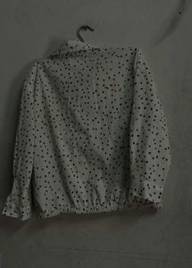 White 3/4th Sleeves Doted Shirt