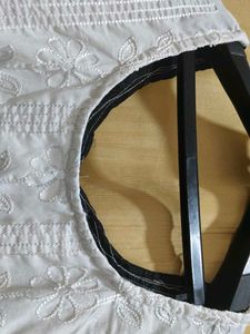 Chikan Kari Kurti Set