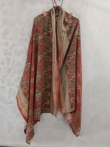 Vintage Paisley Print Shawl