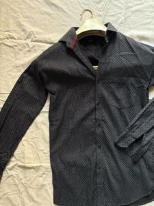Black Patterned Shirt – Brand: Matoga