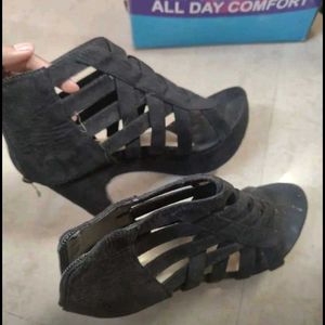 New Black Colour Heel