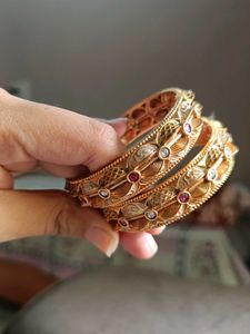 Anti Tarnish AD Stone Kangan Set