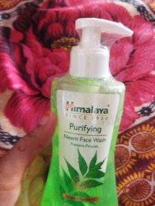 Himalaya Purifying Neem Face Wash – 200ml