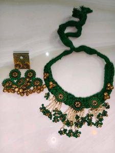 Green Necklace Set choker