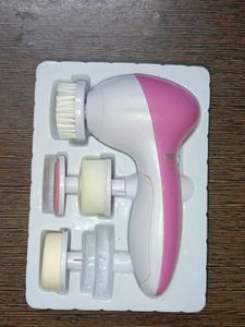 Facial Cleansing Brush