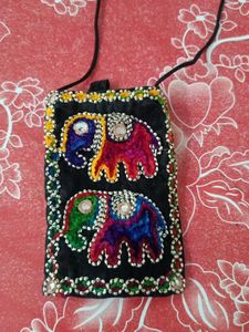 Mobile pouch