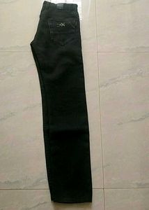 Black Straight Leg Pant