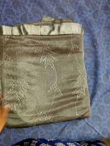 Leaf Print Gray Sare Soft